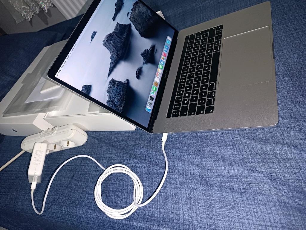 MACBOOK PRO 2018 15" i7 512 SSD 16 GB RAM ( KUSURSUZ..! ) - 14