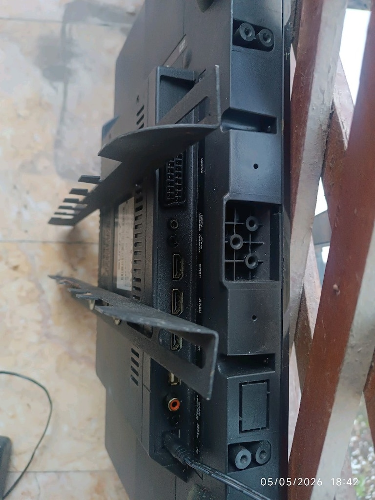 SN024LD3352 ADAPTÖRLÜ TV - 4