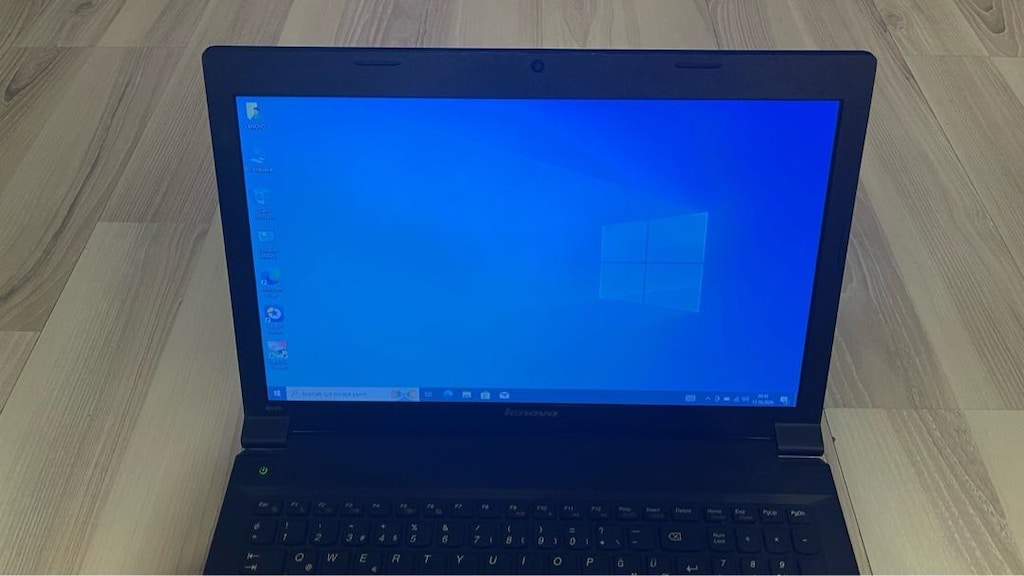 Lenovo B590 Notebook - 4