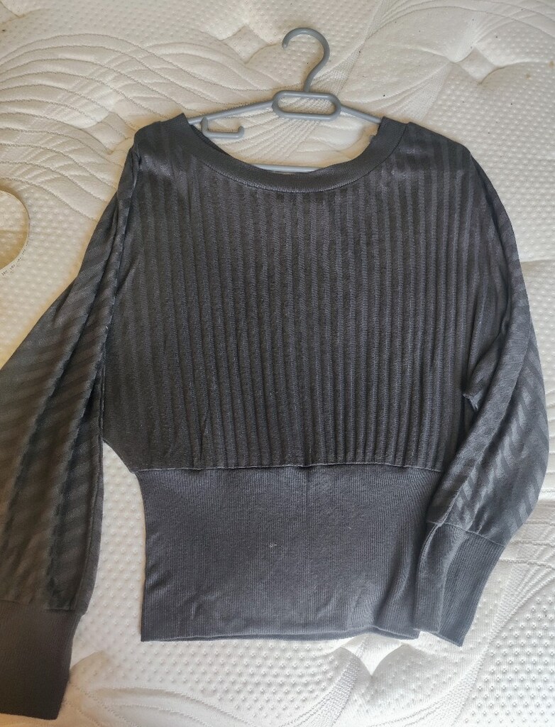 YARASA KOL RETRO KISA BLUZ PENYE Twist koton dilvin
