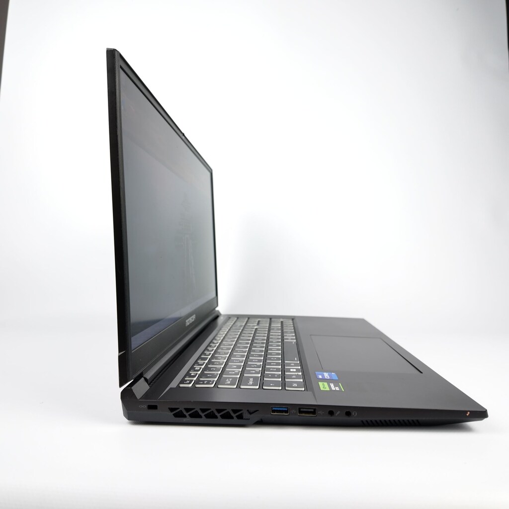 MONSTER ABRA A7 V15.2 İ7 12700H 16 GB RAM RTX 4050 17.3 INCH - 4