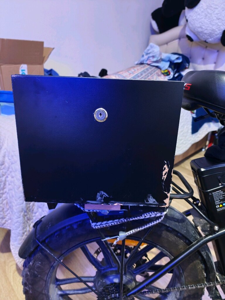elektrikli bisiklet sele üstü dolap kilitli - 2
