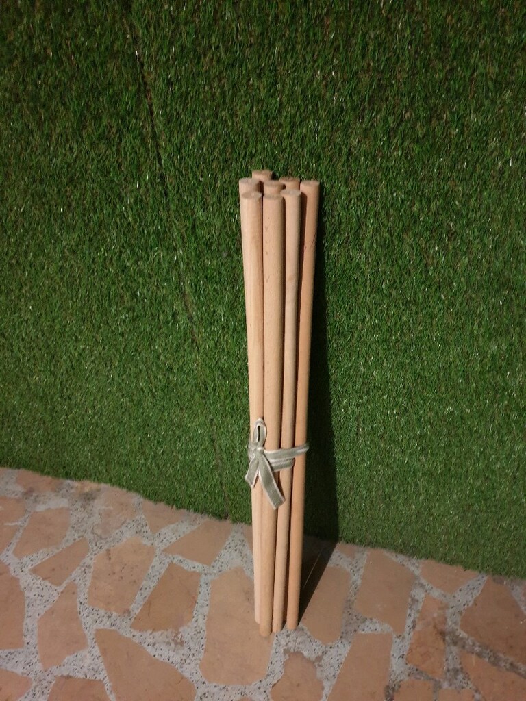 8 adet 1,20 cm yuvarlak sopa - 2