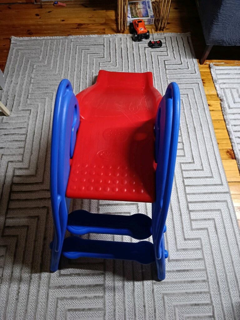 ebebek mikromax kaydırak ilk basamak kırık ama yüksek değl uygun tuttm - 4