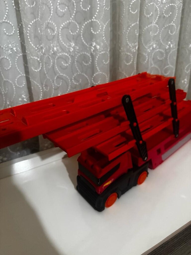 hot wheels taşıyıcı tır - 2