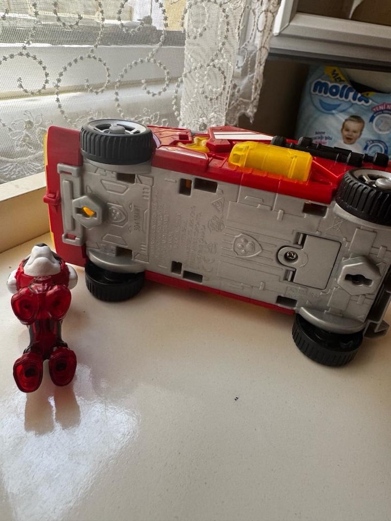 Paw Patrol sesli ışıklı Marshall ve itfaiye aracı - 5
