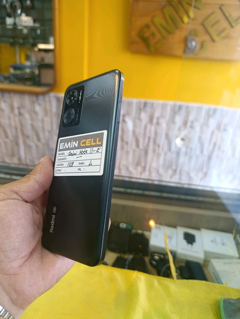 redmi not 11 E - 3