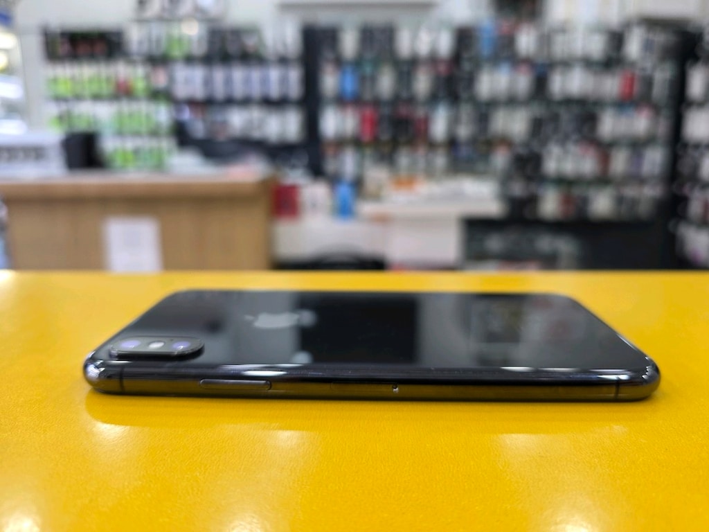 iPhone X 64GB. Tertemiz ve Sorunsuz. Pil:100 - 4
