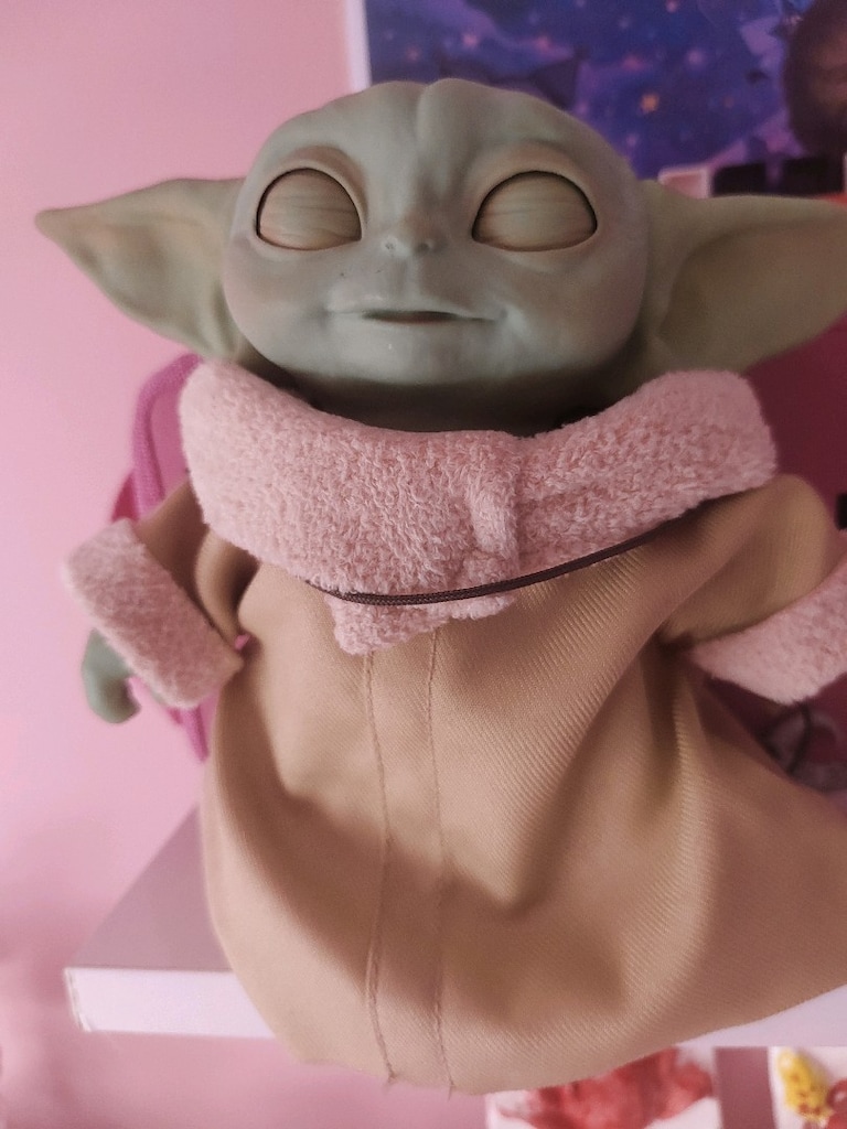 Star Wars F1119 Animatronic Baby Yoda Figür - 4