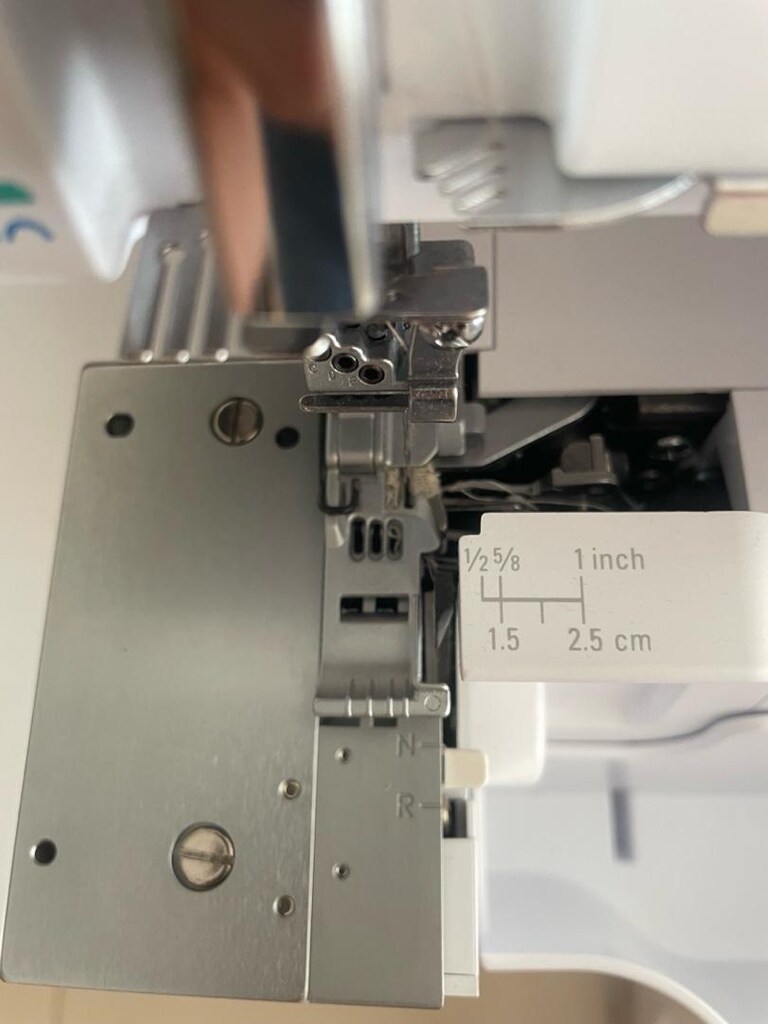 Sıfır Overlok ve Reçme Makinesi / Bernette B48 - 4