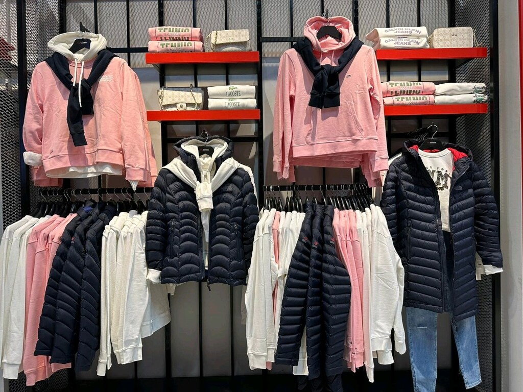 300 M2 mağaza standı - 4