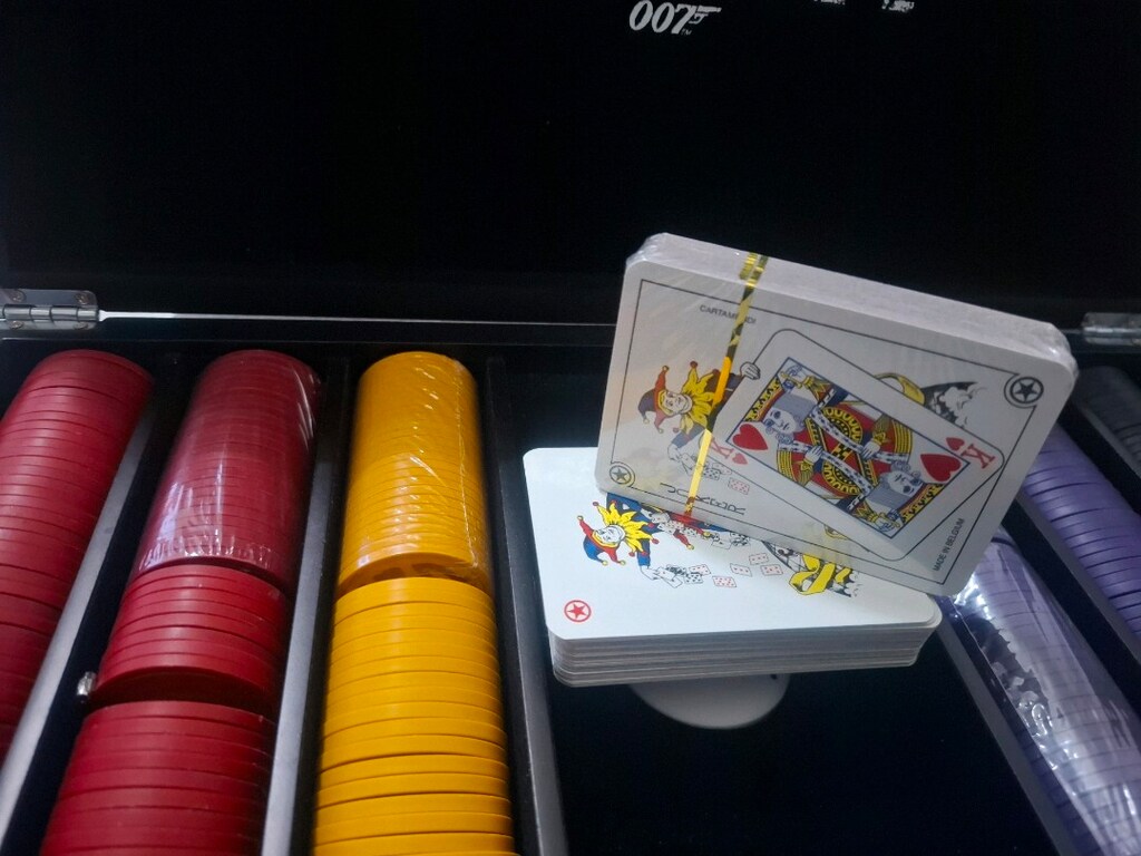 SKYFALL POKER OYUN 007 ORJİNAL JİLETİNLİ - 5