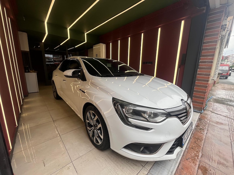 MUAYENE YENİ-DEĞİŞENSİZ-1 PARÇA LOKAL-TESİSATLI 2017 MEGANE4 TOUCH - 2