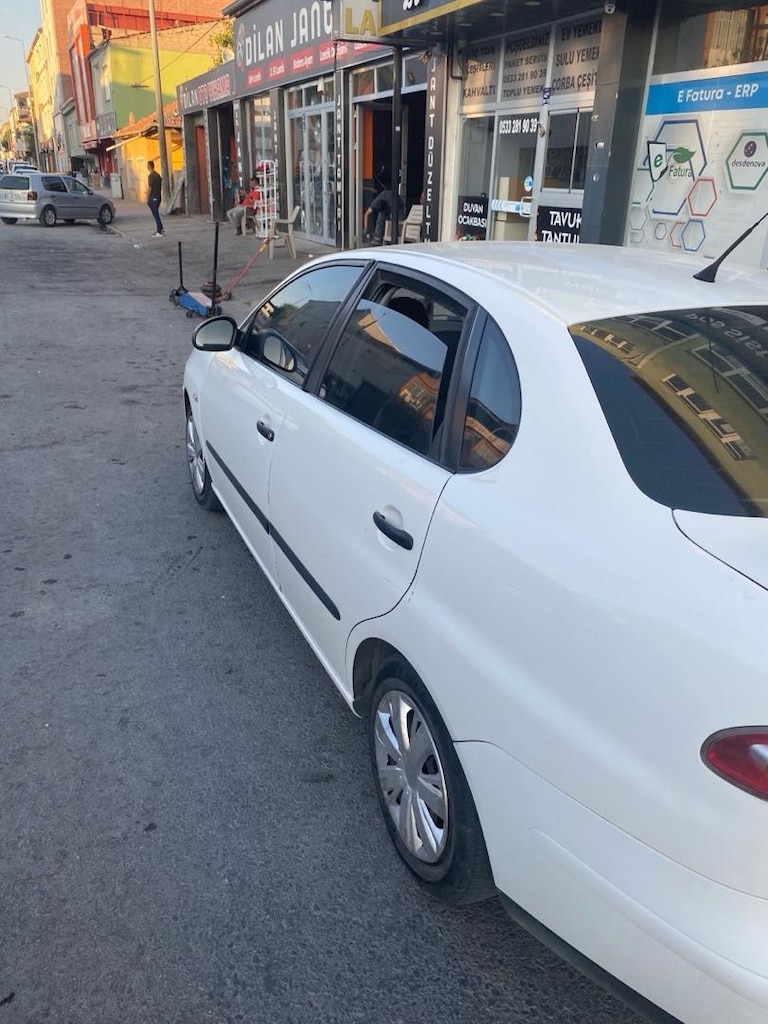 Seat Cordoba 1.4 - 5