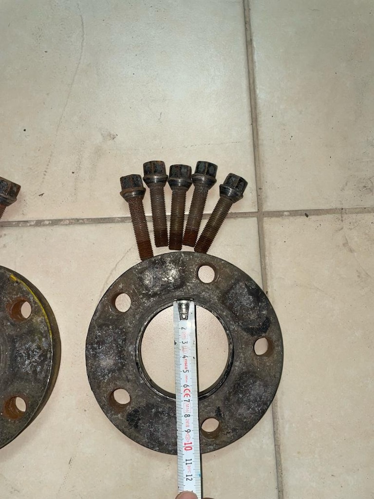 bmw e39 x5 2cm spacer - 2