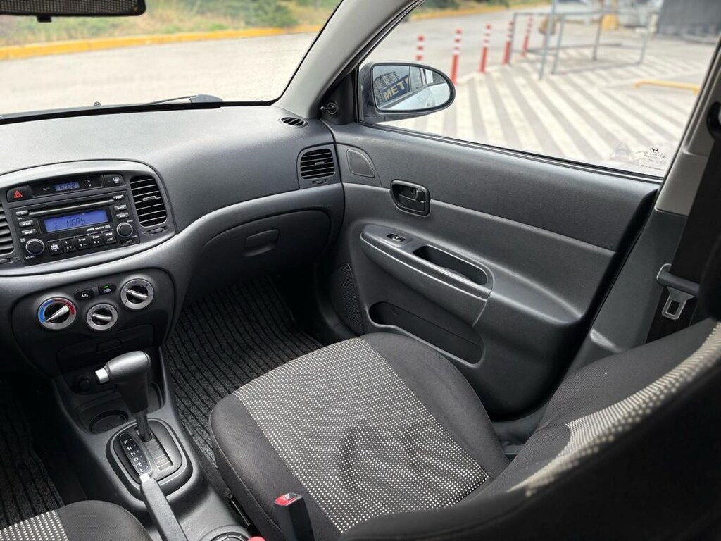 Hyundai Accent Era 1.4 Team(ov) OTOMATİK - 10