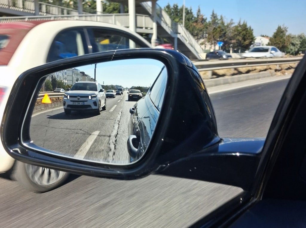 Bmw 2.18i First Edition M Sport Hayalet Ekran - Cam Tavan - Full Paket - 15