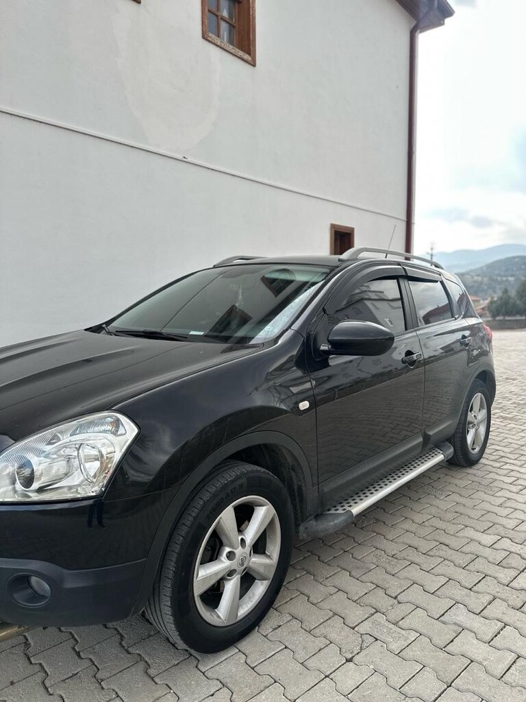 2010 Model Nissan Qashqai - 8