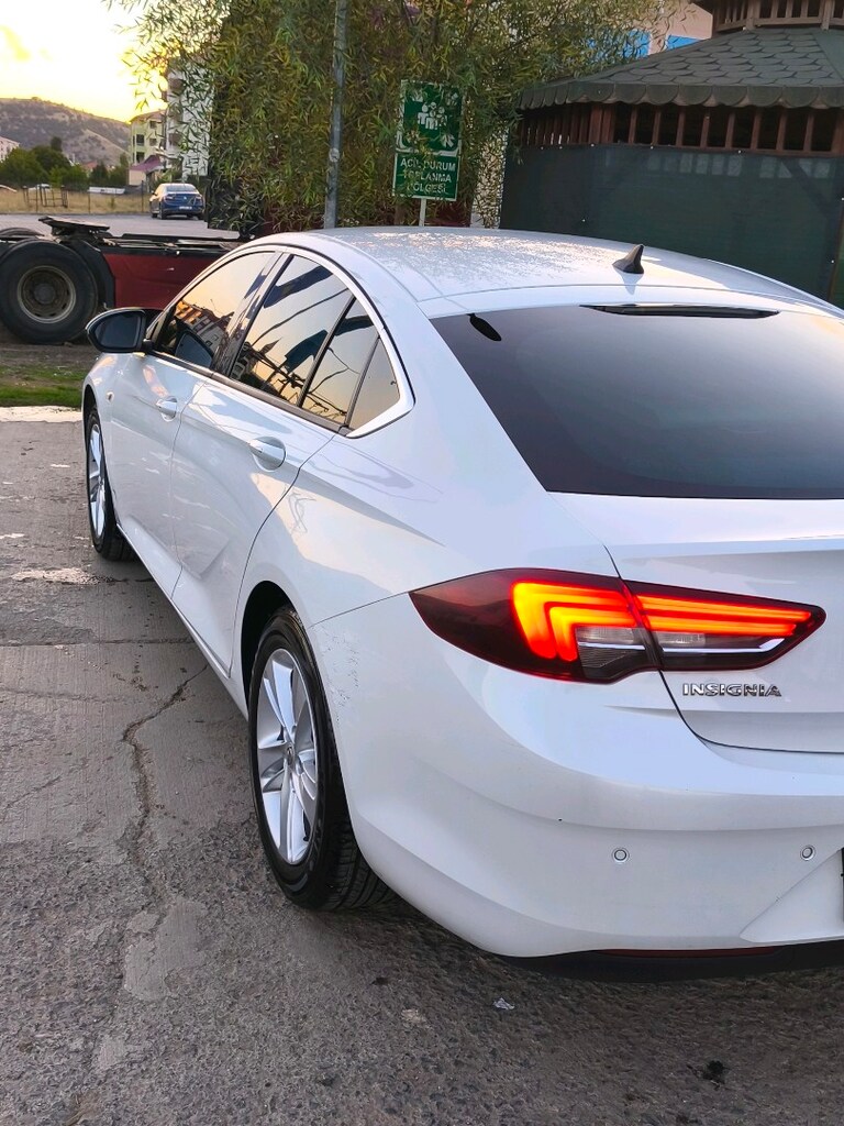 DÜŞÜK KM'Lİ BAKIMLI OPEL INSİGNİA - 5