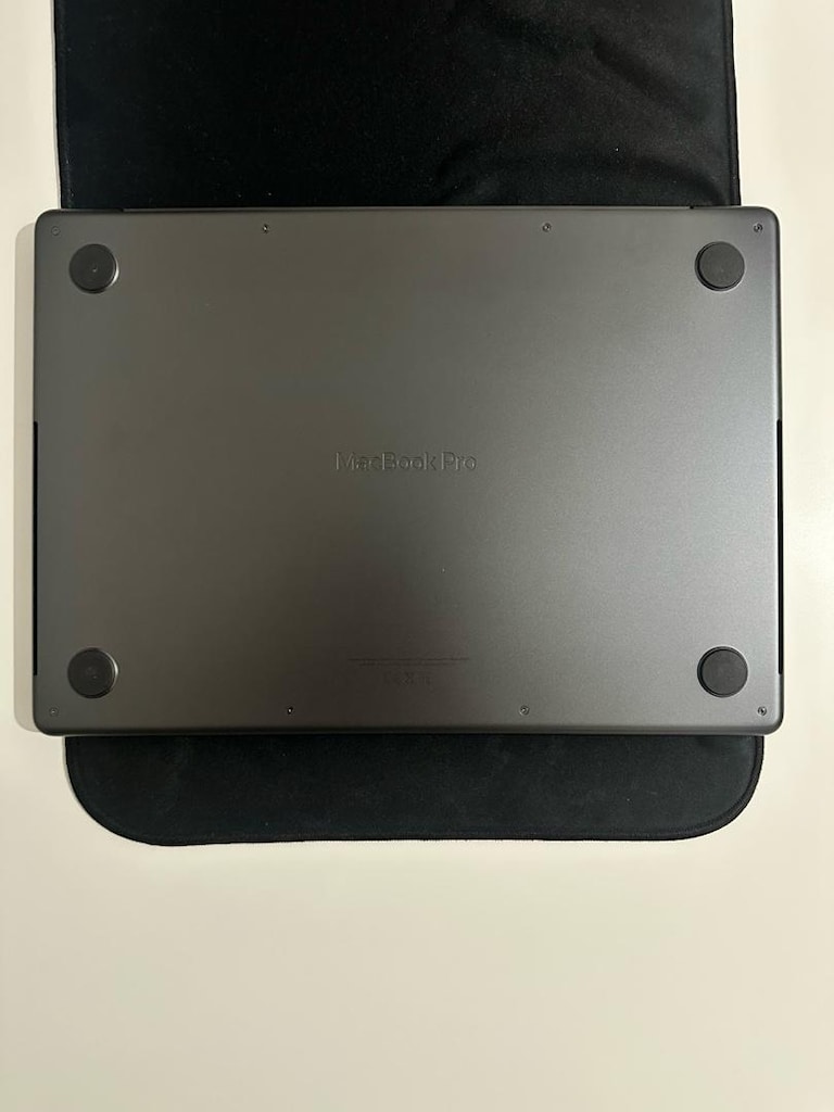 MacBook Pro 14 inç M4 Pro 24GB/512GB 12CPU/16GPU 19 Devir Garantili - 6