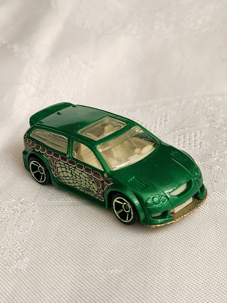 hotwheels Audacıous snake diecast 2002 üretimi metal araba - 2