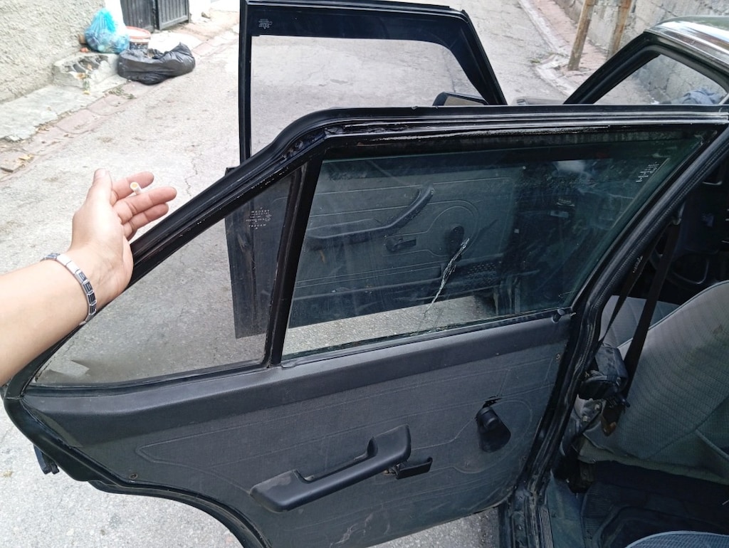 Siyah Tofaş sedan 1993 model - 4