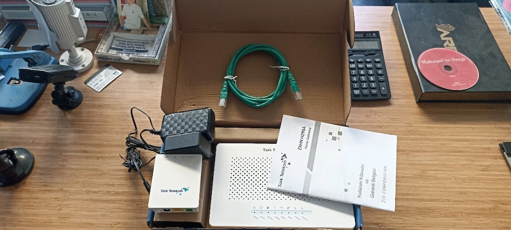 ZTE H289A Fiber modem + Huawei GPON Terminal - 2