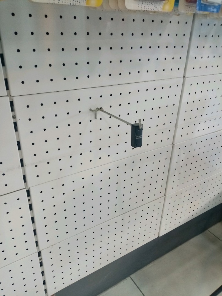ACİL SATILIK TELEFON DÜKKANI MALZEMESİ - 6