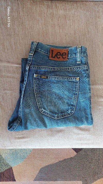 LEE JEANS