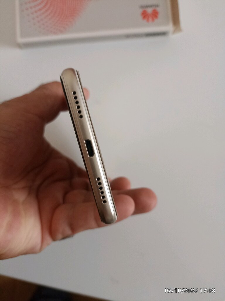 P9 Life 2017 Model: (PRA- LX1) - 6