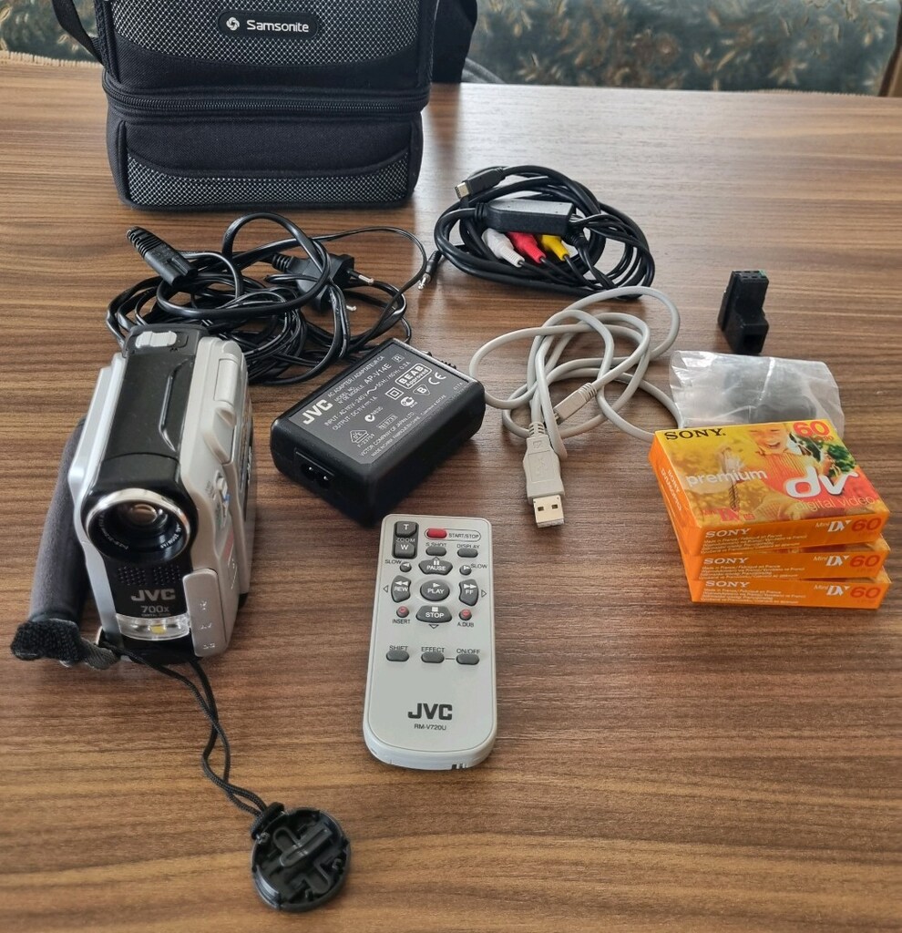 JVC HANDYCAM KAMERA SETİ - 4