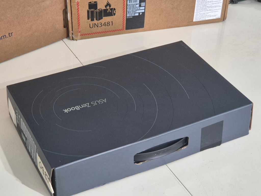 CAM GİBİ OLED ASUS ZENBOOK! KUTUSUNDA - 2