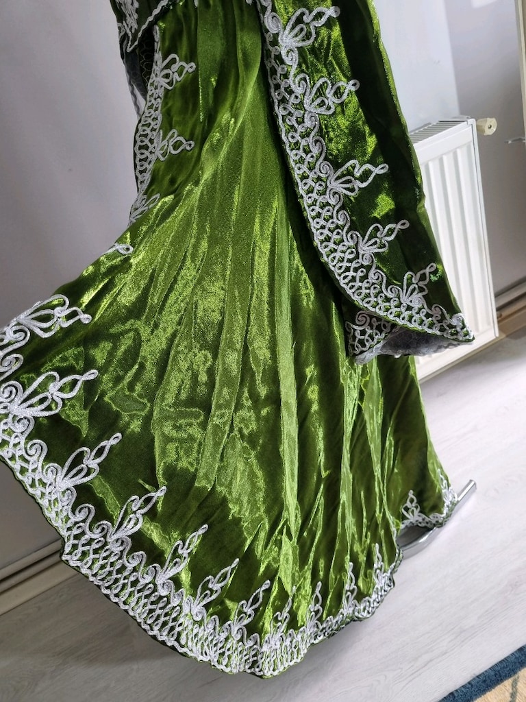 Yeşil İşlemeli Kuşaklı Kaftan - 4