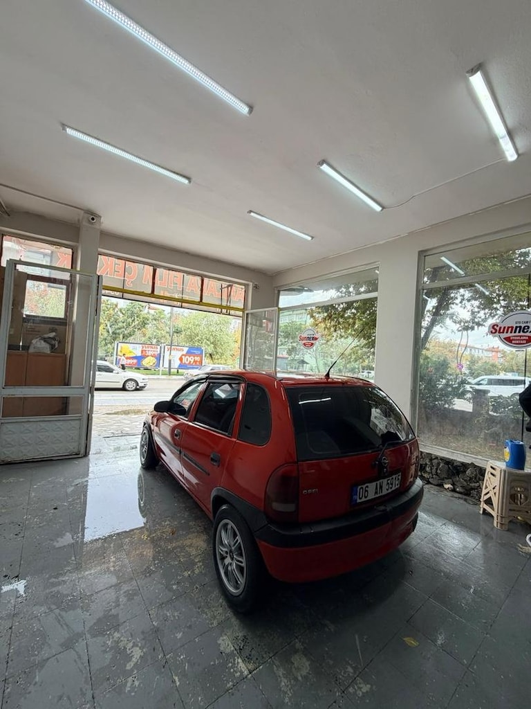 98 Opel corsa - 7