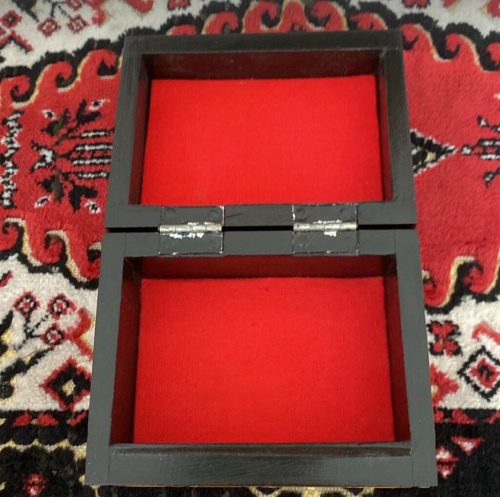 Kakma Ceviz Takı Kutusu - 8