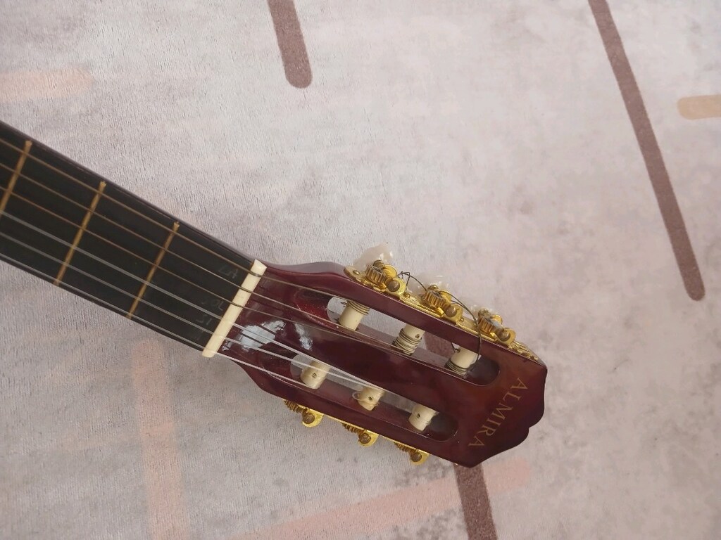 almira gitar - 6