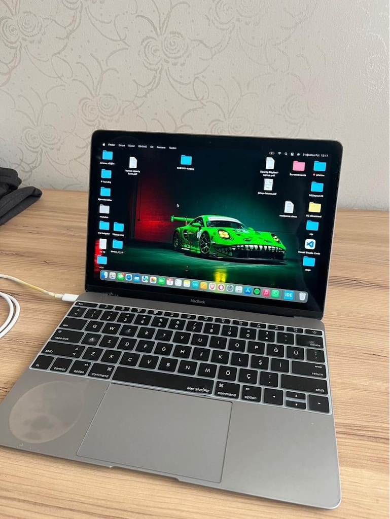Apple MacBook Retina 12 Inch - 2