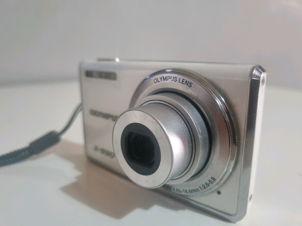 OLYMPUS X-930 12MP - 3