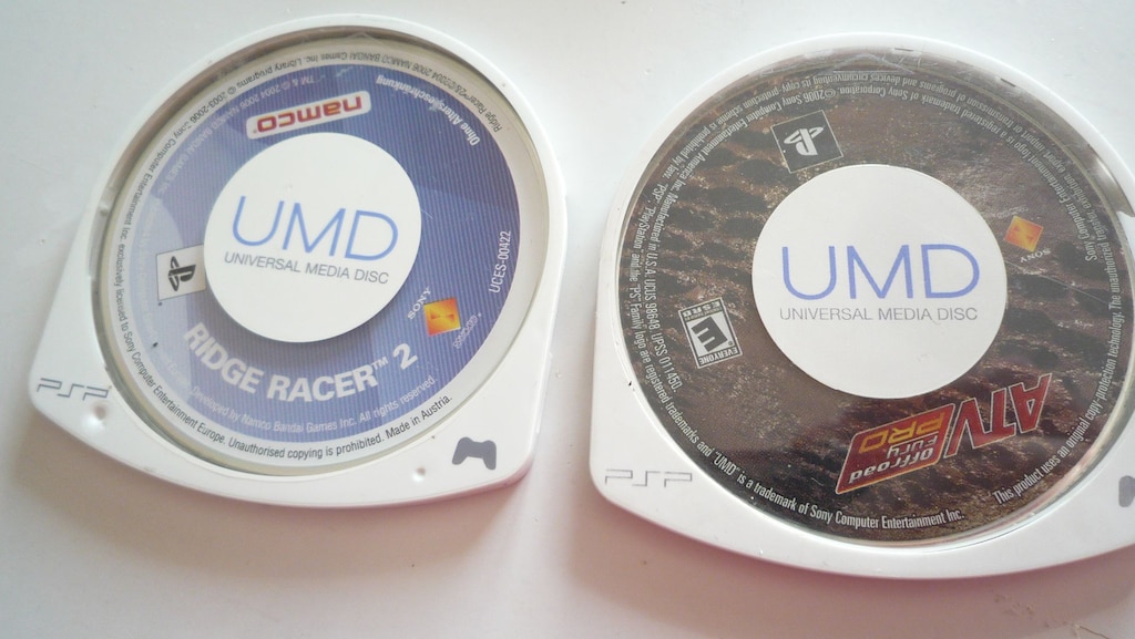 2 Adet PSP UMD Disk Oyun - 2
