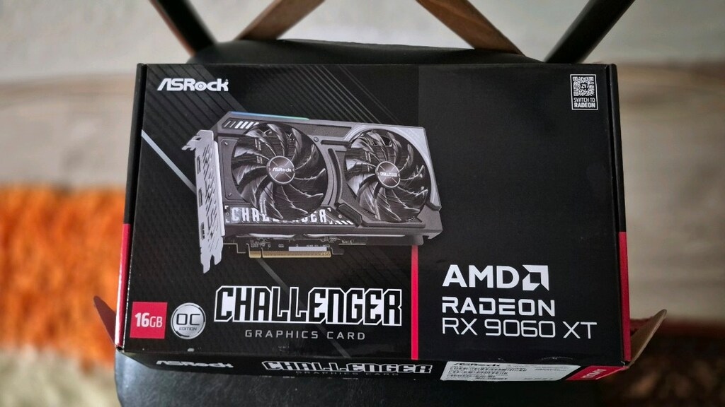 ASRock RX 9060 XT CHALLENGER - 2