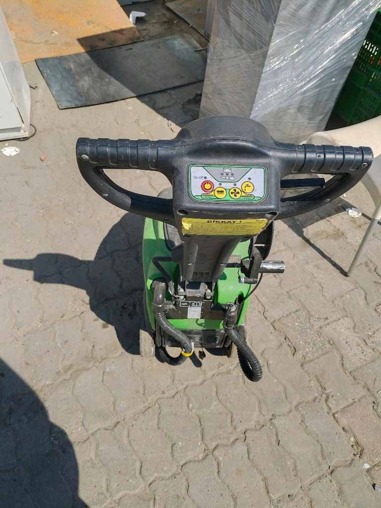 YER ZEMİN TEMİZLEME - YIKAMA - SÜPÜRME MAKİNASI - 3