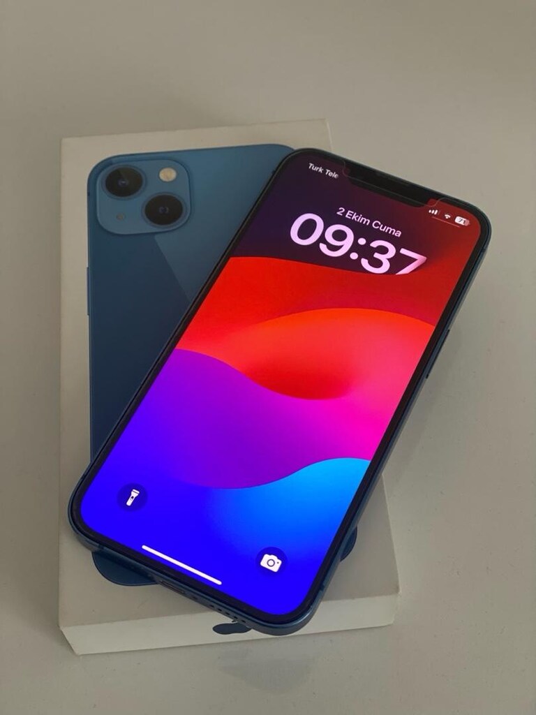 iPhone 13 - 2