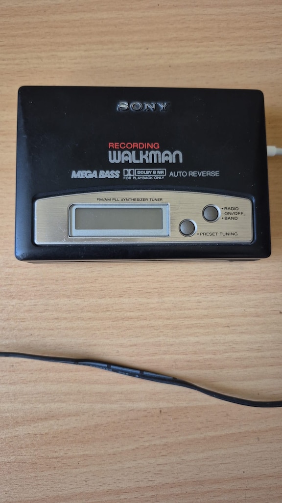 sony walkman - 2