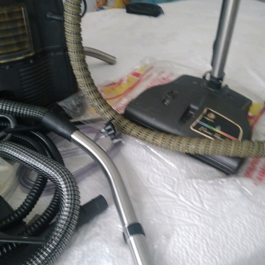 Rainow elektirik süpürgesi. - 3