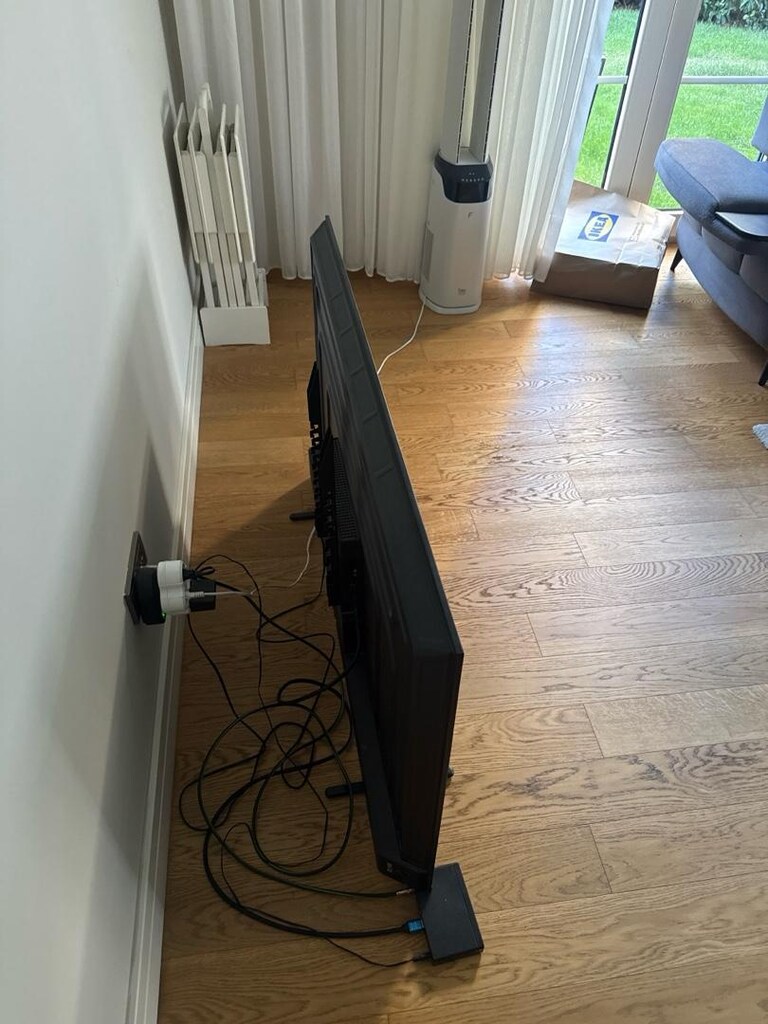 Philips 55PUS7800/62 55” QLED 4K Smart TV – 2025 Model - 2