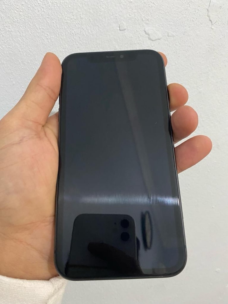 iPhone 11 YURTICI 128 GB PIL 78 - 2
