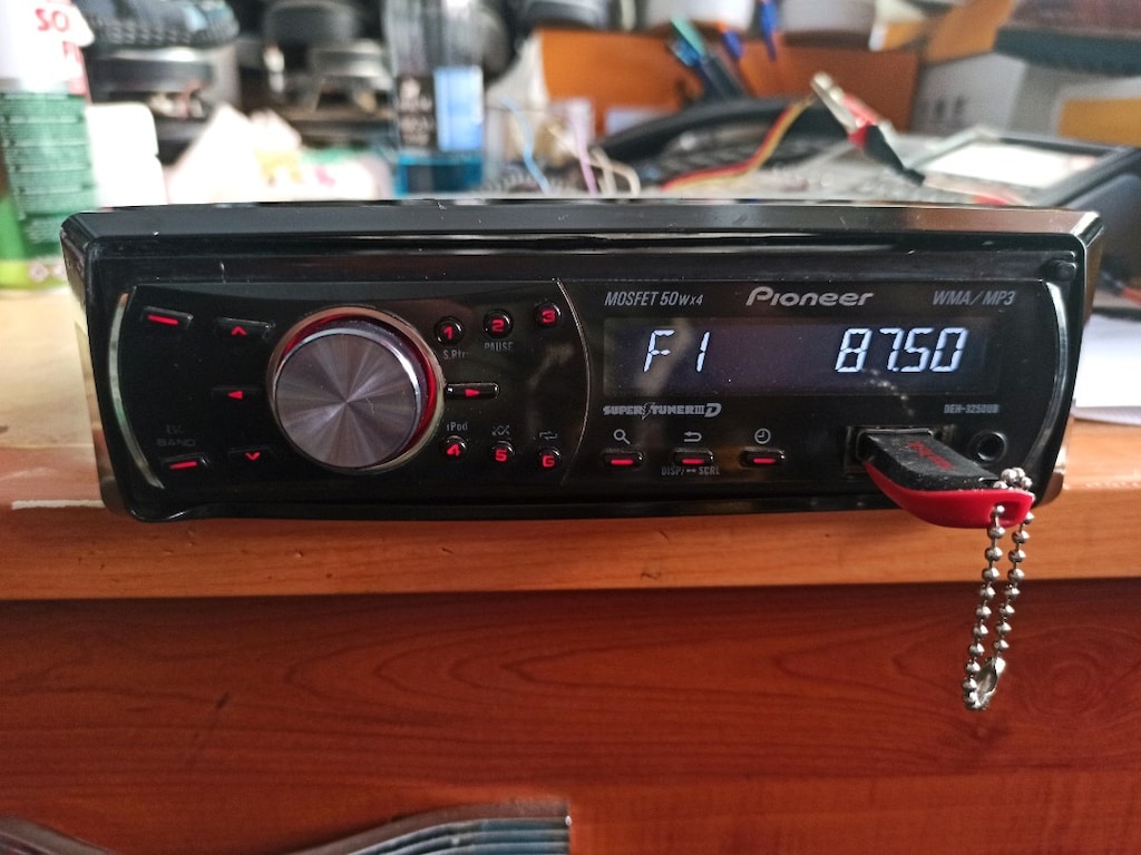 Eski seri Pioneer USB AUX RADYO CD çift anfi çıkışlı oto teyp sorunsuz - 7