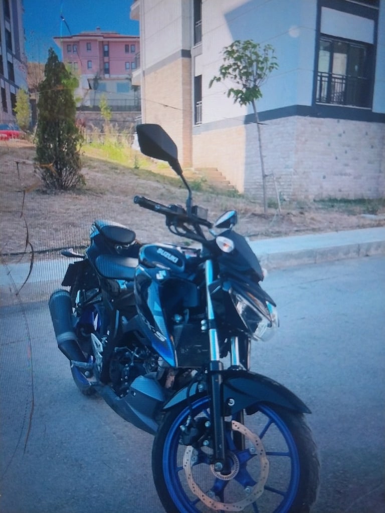 suziki 125 gsx s - 2