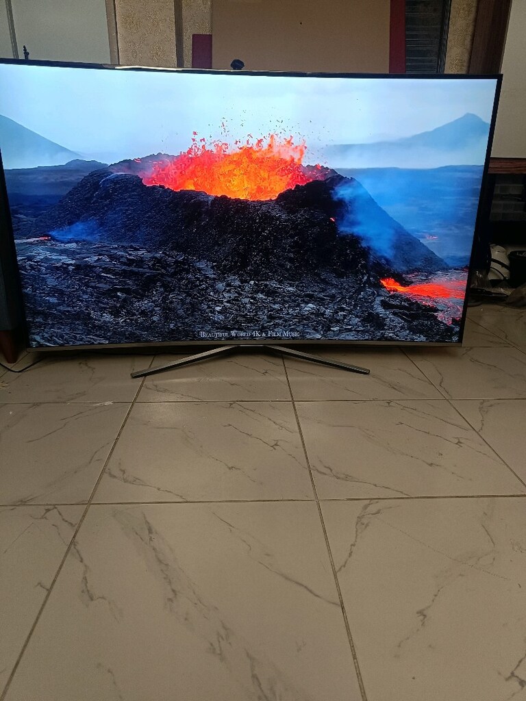 Samsung 65 inç curvert Smart TV - 7