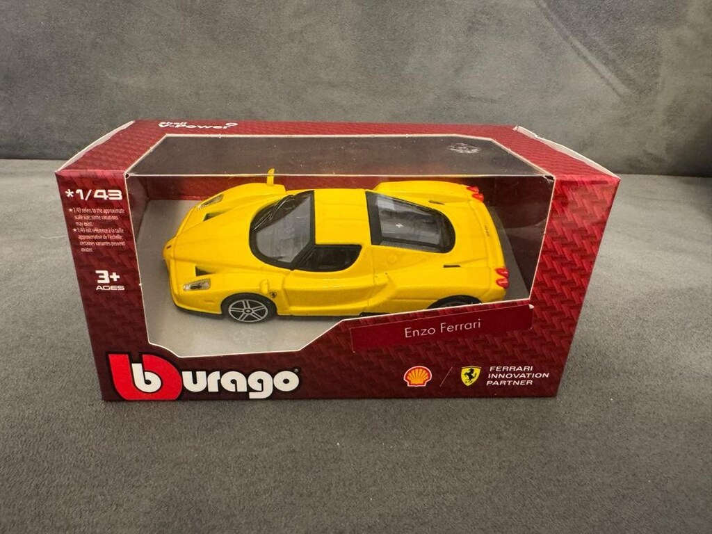 Bburago Ferrari 1:43 Diecast Model Araba Koleksiyonu – 5’li Set - 6